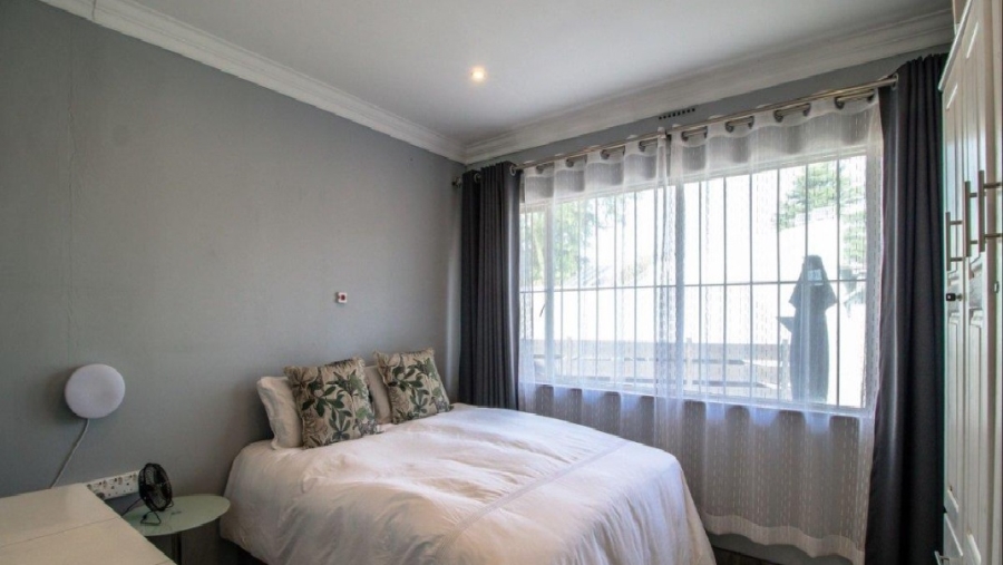 6 Bedroom Property for Sale in Dowerglen Gauteng