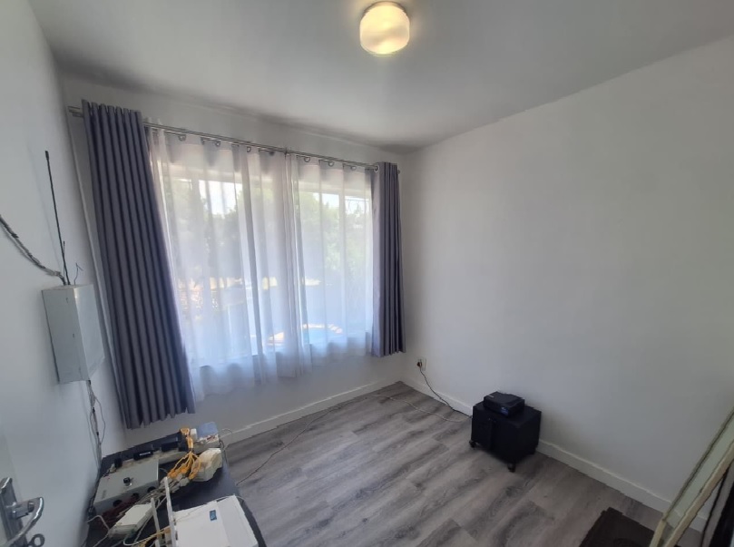 6 Bedroom Property for Sale in Dowerglen Gauteng