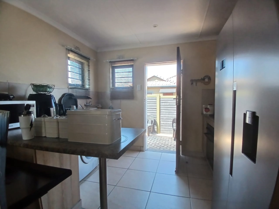 3 Bedroom Property for Sale in Mindalore Gauteng