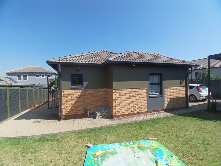3 Bedroom Property for Sale in Mindalore Gauteng
