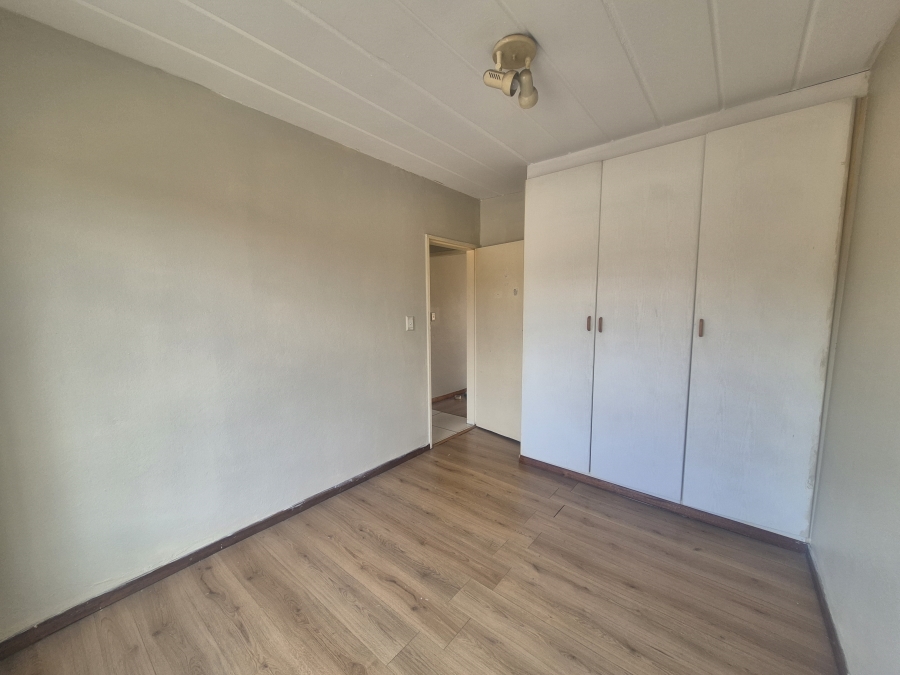 To Let 2 Bedroom Property for Rent in Noordwyk Gauteng