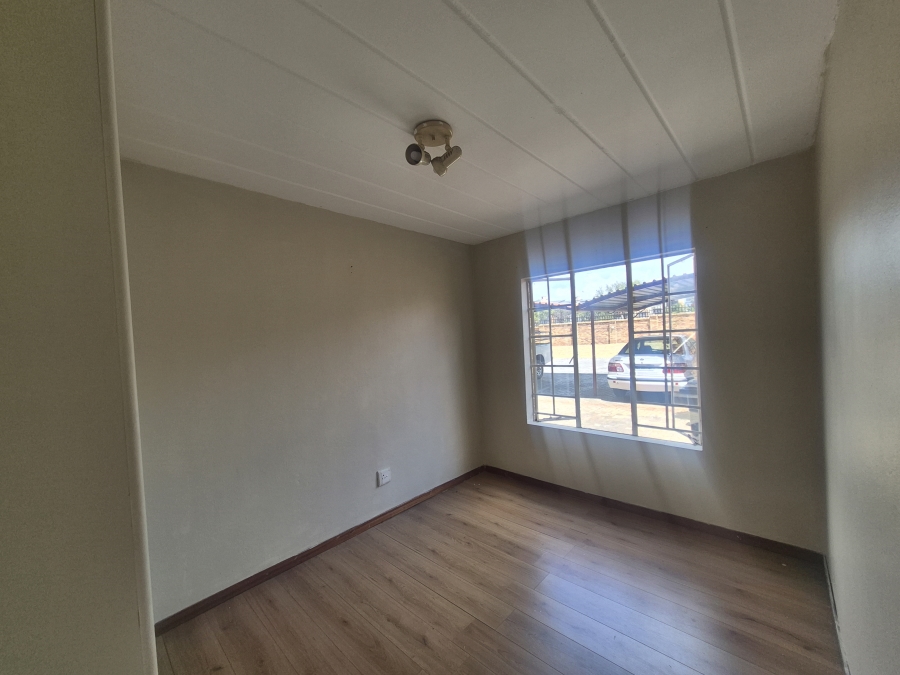 To Let 2 Bedroom Property for Rent in Noordwyk Gauteng