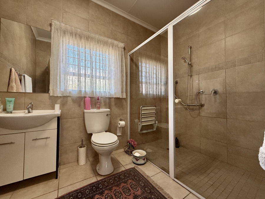 1 Bedroom Property for Sale in The Retreat Gauteng