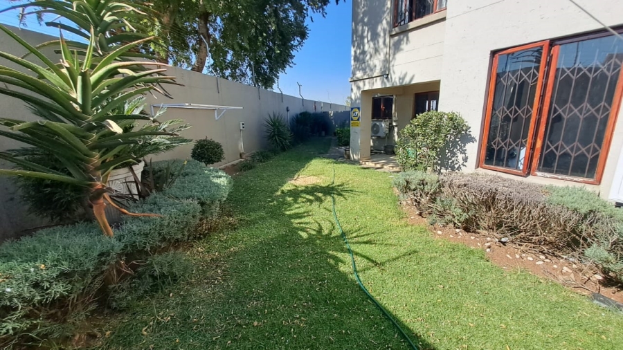 3 Bedroom Property for Sale in Country View Gauteng
