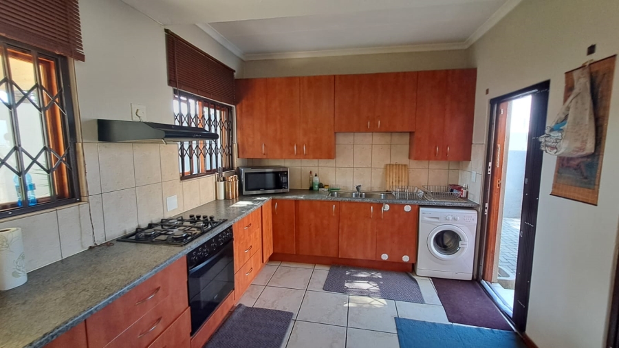3 Bedroom Property for Sale in Country View Gauteng