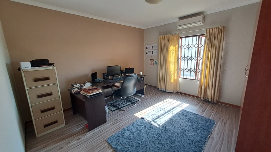 3 Bedroom Property for Sale in Country View Gauteng