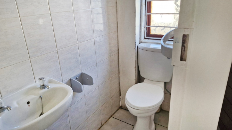 2 Bedroom Property for Sale in Kew Gauteng