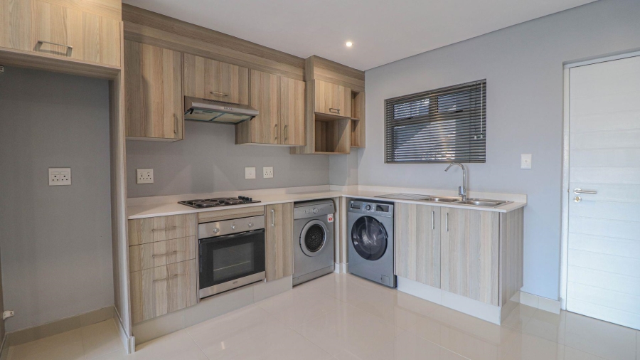 2 Bedroom Property for Sale in Broadacres Gauteng