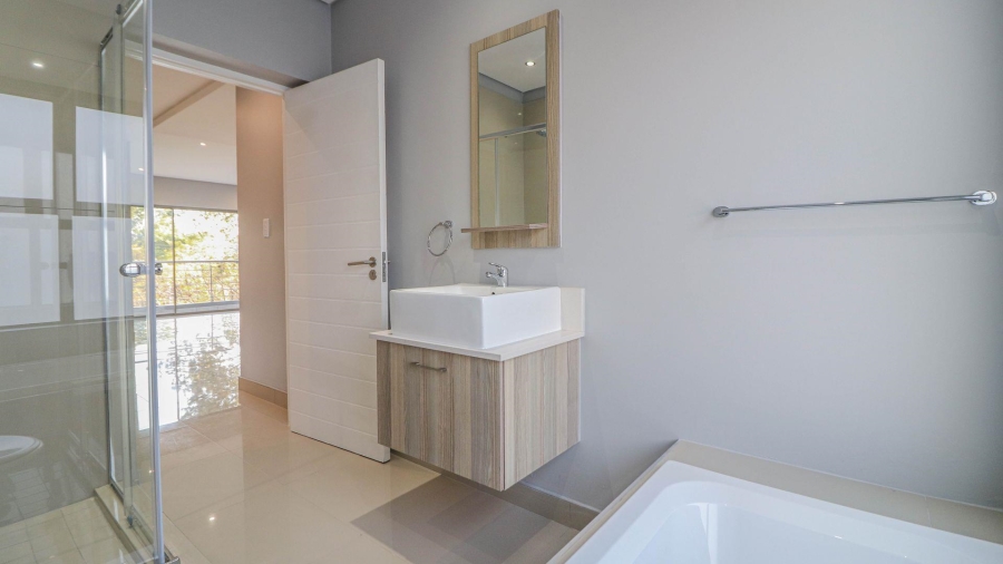 2 Bedroom Property for Sale in Broadacres Gauteng
