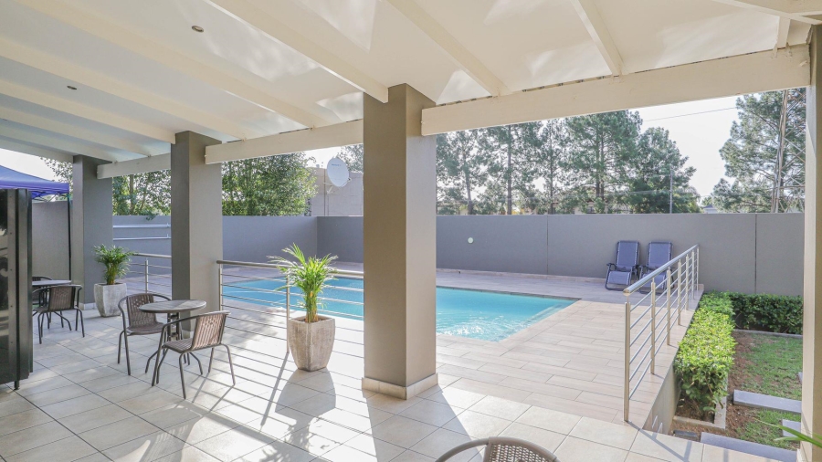 2 Bedroom Property for Sale in Broadacres Gauteng
