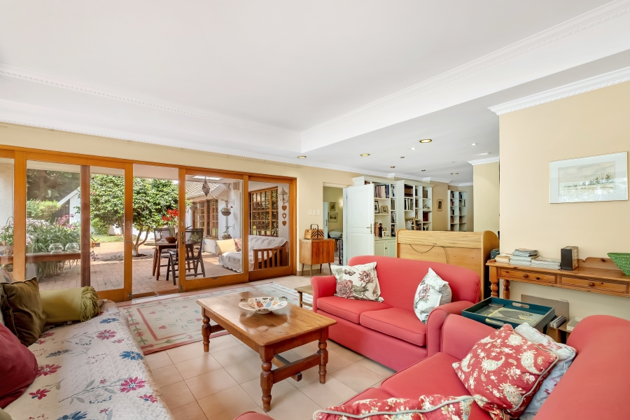 4 Bedroom Property for Sale in Dunkeld Gauteng