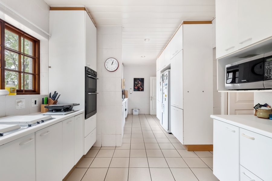 4 Bedroom Property for Sale in Dunkeld Gauteng