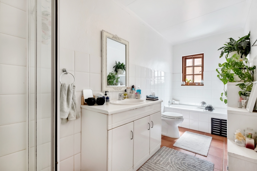 4 Bedroom Property for Sale in Dunkeld Gauteng