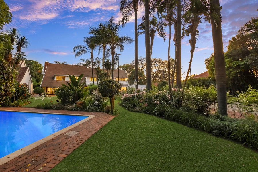4 Bedroom Property for Sale in Dunkeld Gauteng