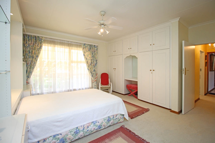 4 Bedroom Property for Sale in Weltevreden Park Gauteng
