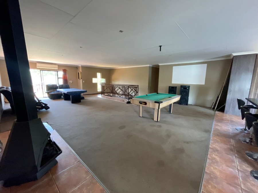 8 Bedroom Property for Sale in Golf Park Gauteng