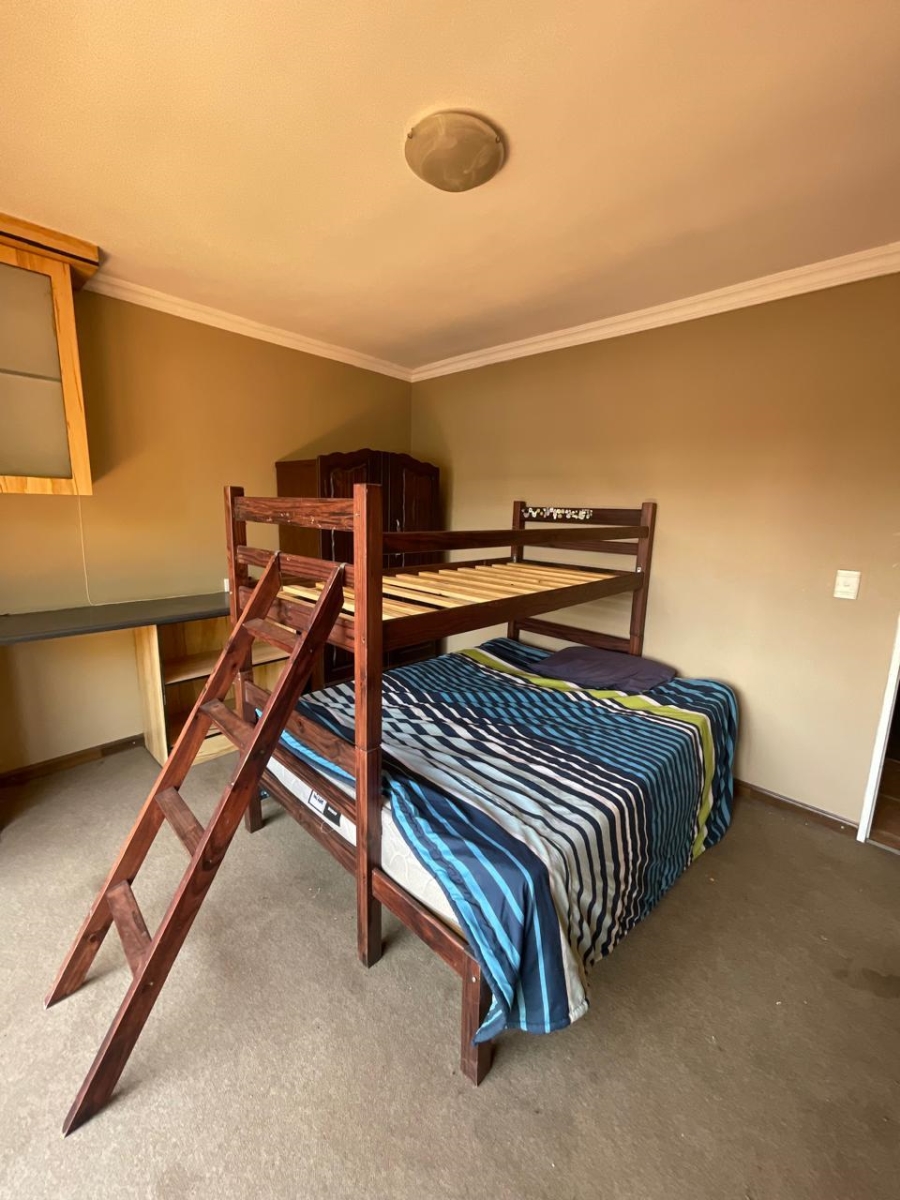 8 Bedroom Property for Sale in Golf Park Gauteng