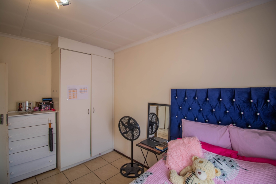 2 Bedroom Property for Sale in Grand Central Gauteng
