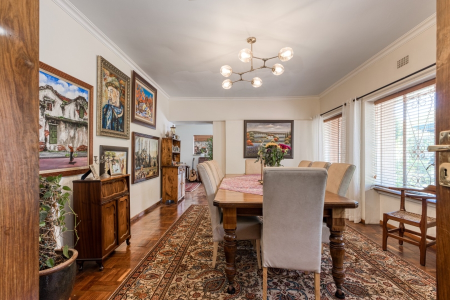 5 Bedroom Property for Sale in Linden Gauteng