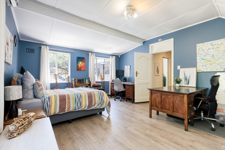 5 Bedroom Property for Sale in Linden Gauteng