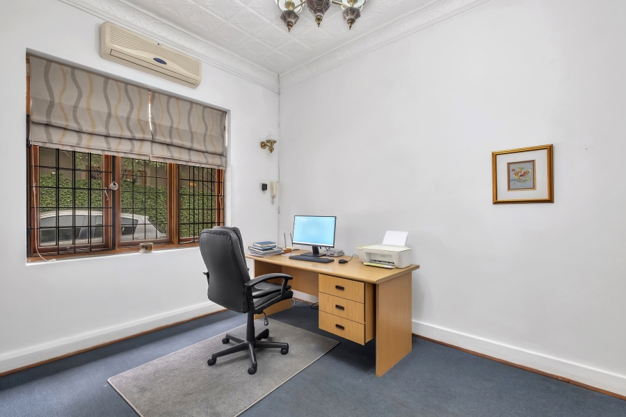 4 Bedroom Property for Sale in Greenside Gauteng