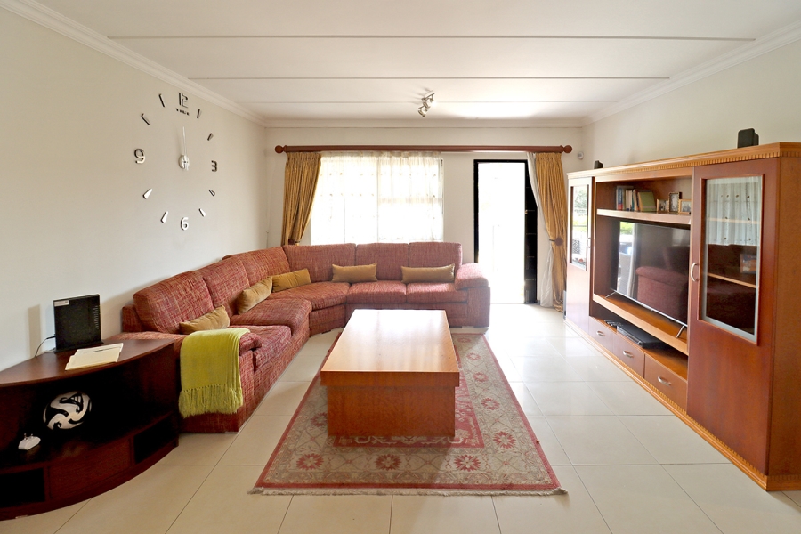 3 Bedroom Property for Sale in Barbeque Downs Gauteng