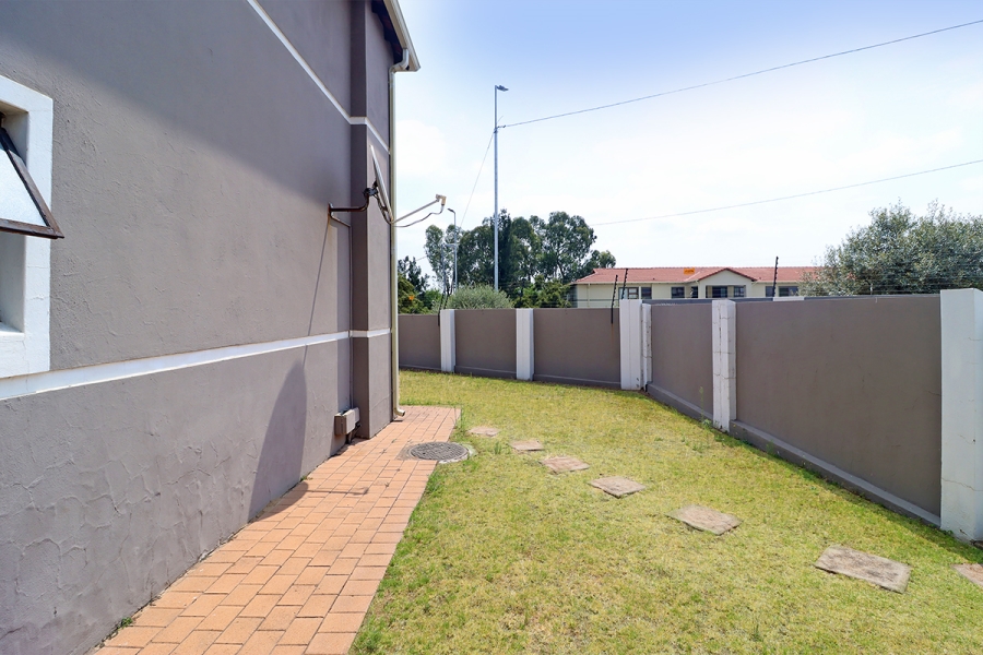 3 Bedroom Property for Sale in Barbeque Downs Gauteng