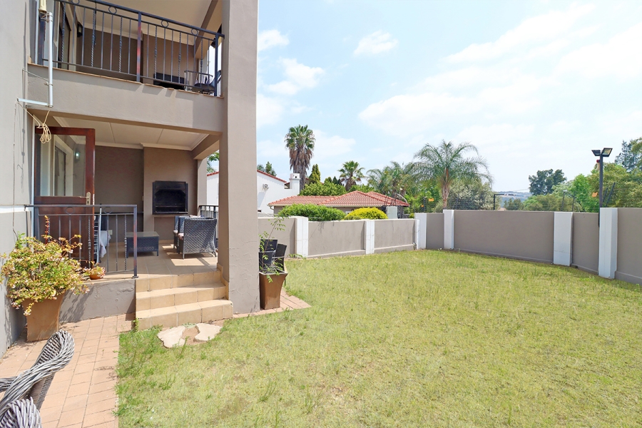 3 Bedroom Property for Sale in Barbeque Downs Gauteng