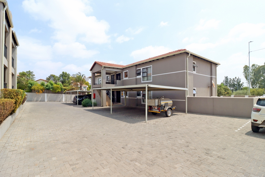3 Bedroom Property for Sale in Barbeque Downs Gauteng