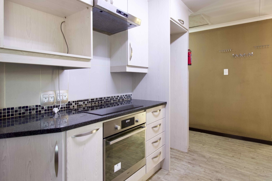 2 Bedroom Property for Sale in Zwartkop Gauteng