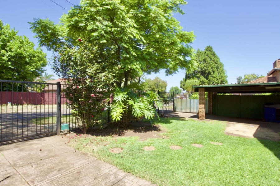 2 Bedroom Property for Sale in Zwartkop Gauteng