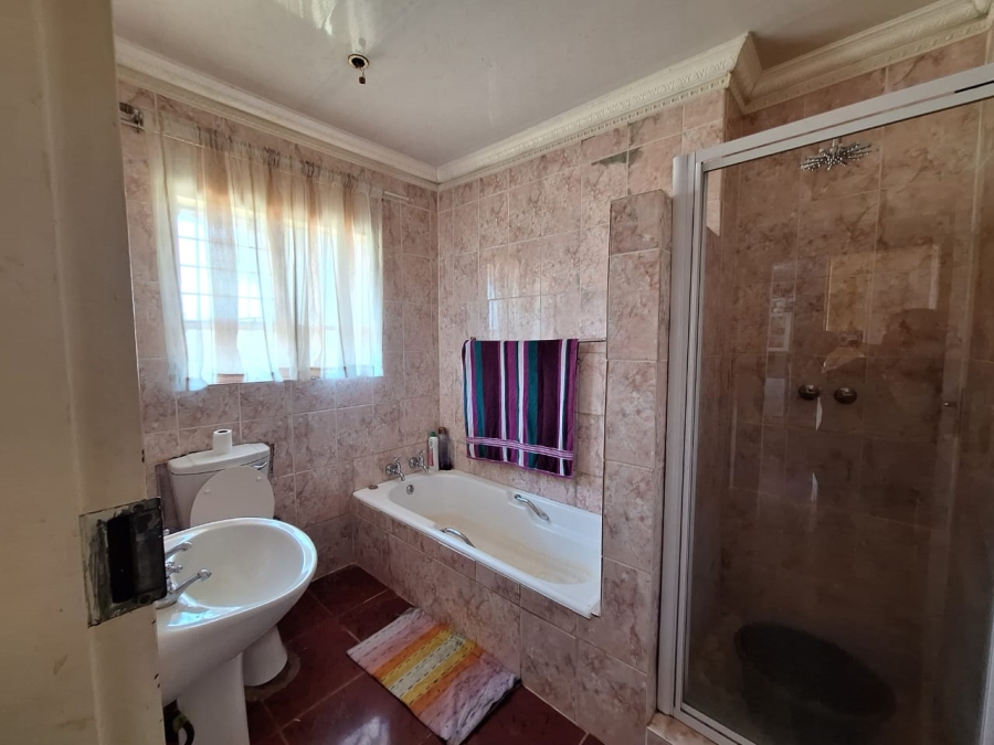 4 Bedroom Property for Sale in Steel Park Gauteng