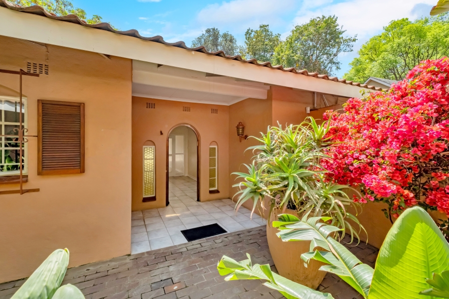 3 Bedroom Property for Sale in Sandhurst Gauteng