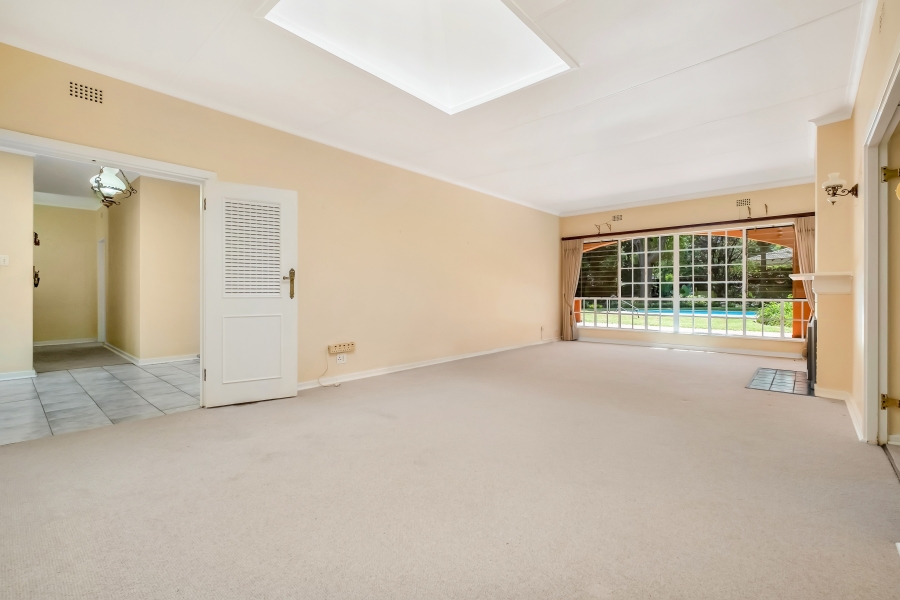 3 Bedroom Property for Sale in Sandhurst Gauteng