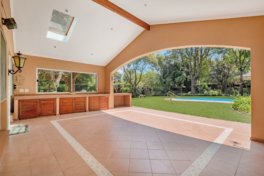 3 Bedroom Property for Sale in Sandhurst Gauteng