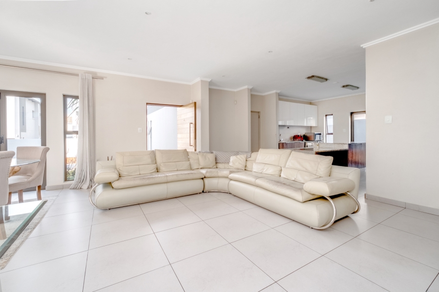 4 Bedroom Property for Sale in Bryanston Gauteng