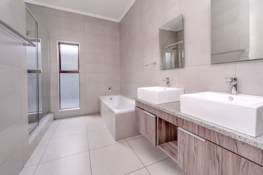 4 Bedroom Property for Sale in Bryanston Gauteng