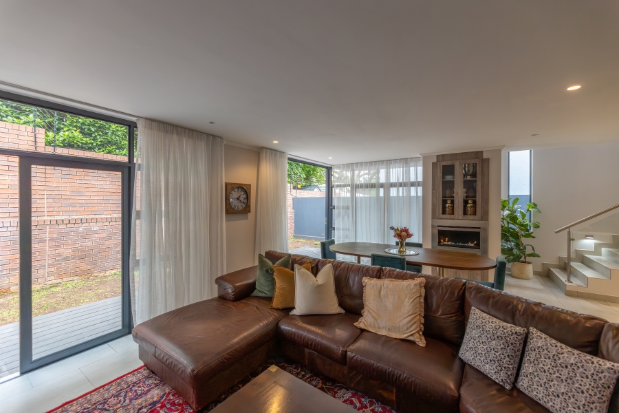 4 Bedroom Property for Sale in Bryanston Gauteng
