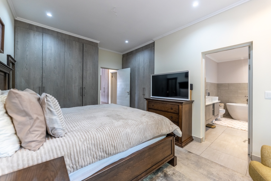 4 Bedroom Property for Sale in Bryanston Gauteng