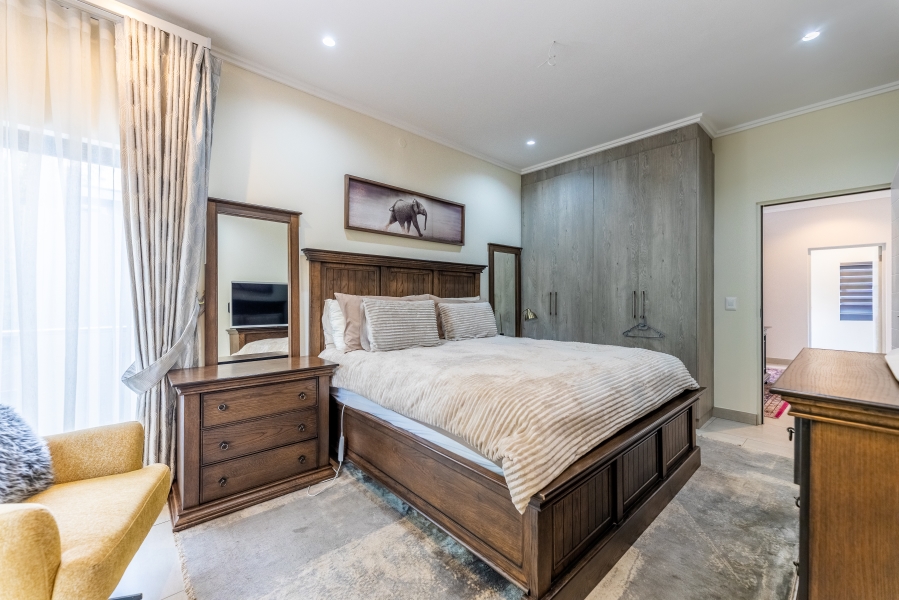 4 Bedroom Property for Sale in Bryanston Gauteng