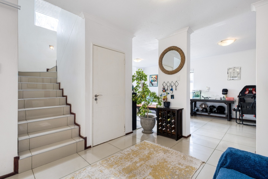 2 Bedroom Property for Sale in Broadacres Gauteng