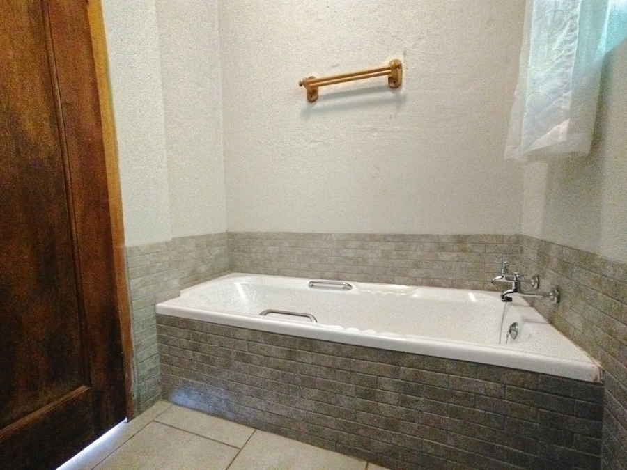 3 Bedroom Property for Sale in Waterkloof Ridge Gauteng