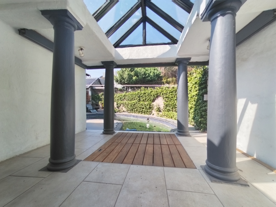 3 Bedroom Property for Sale in Waterkloof Ridge Gauteng