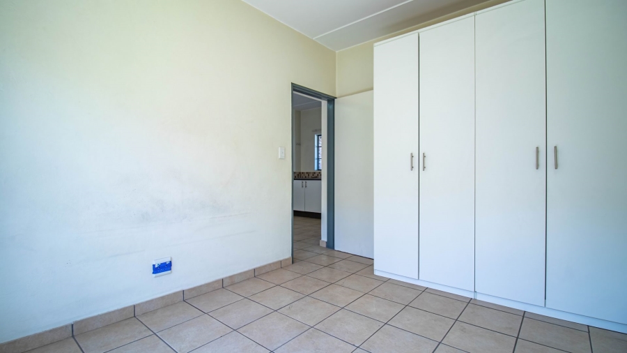 1 Bedroom Property for Sale in Grand Central Gauteng