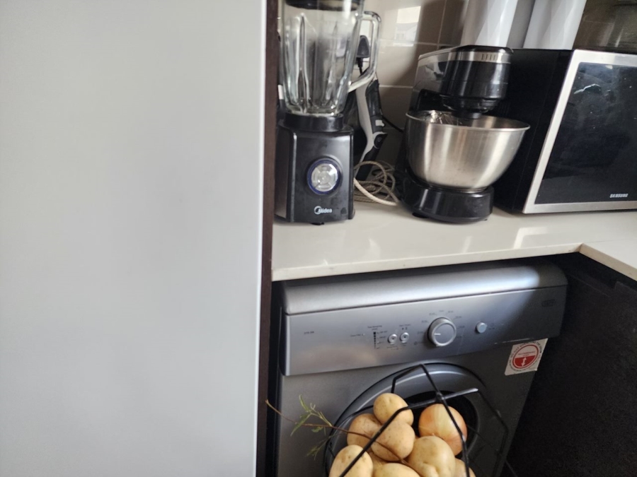 2 Bedroom Property for Sale in Greenstone Hill Gauteng