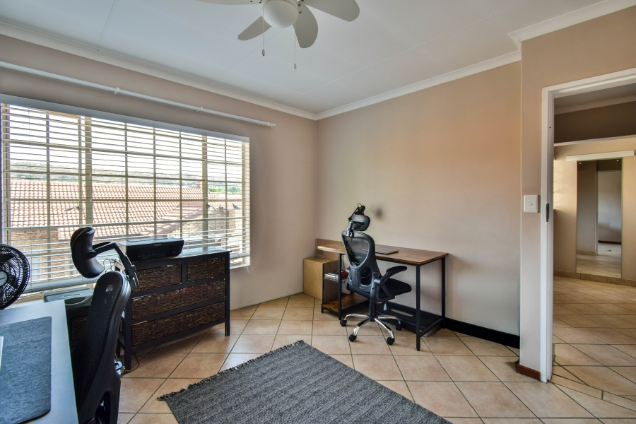 3 Bedroom Property for Sale in Sinoville Gauteng