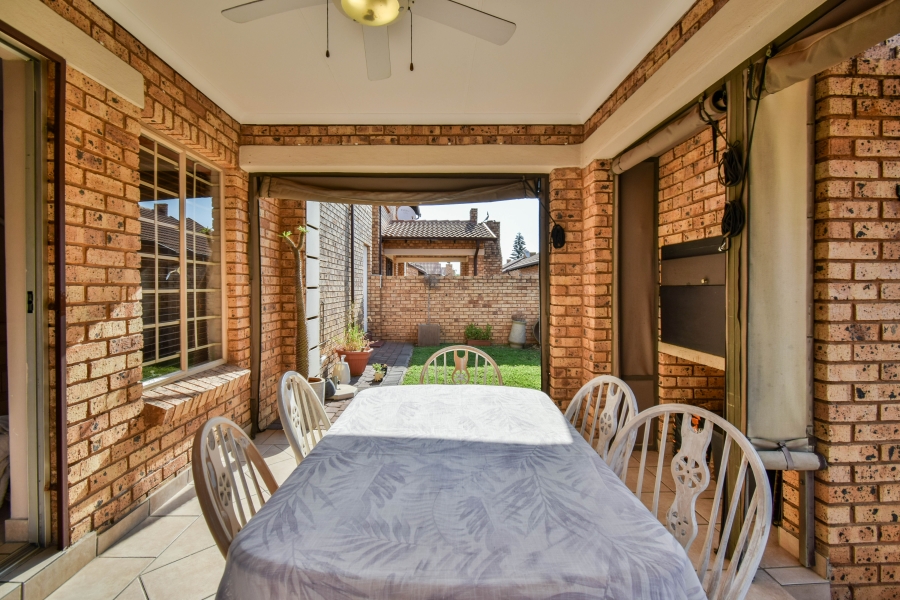 3 Bedroom Property for Sale in Sinoville Gauteng