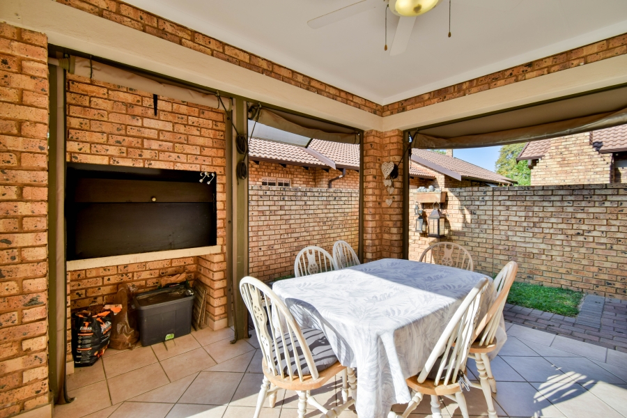 3 Bedroom Property for Sale in Sinoville Gauteng