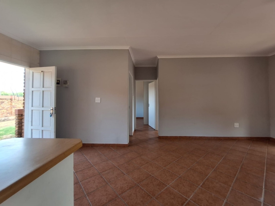 2 Bedroom Property for Sale in Rensburg Gauteng
