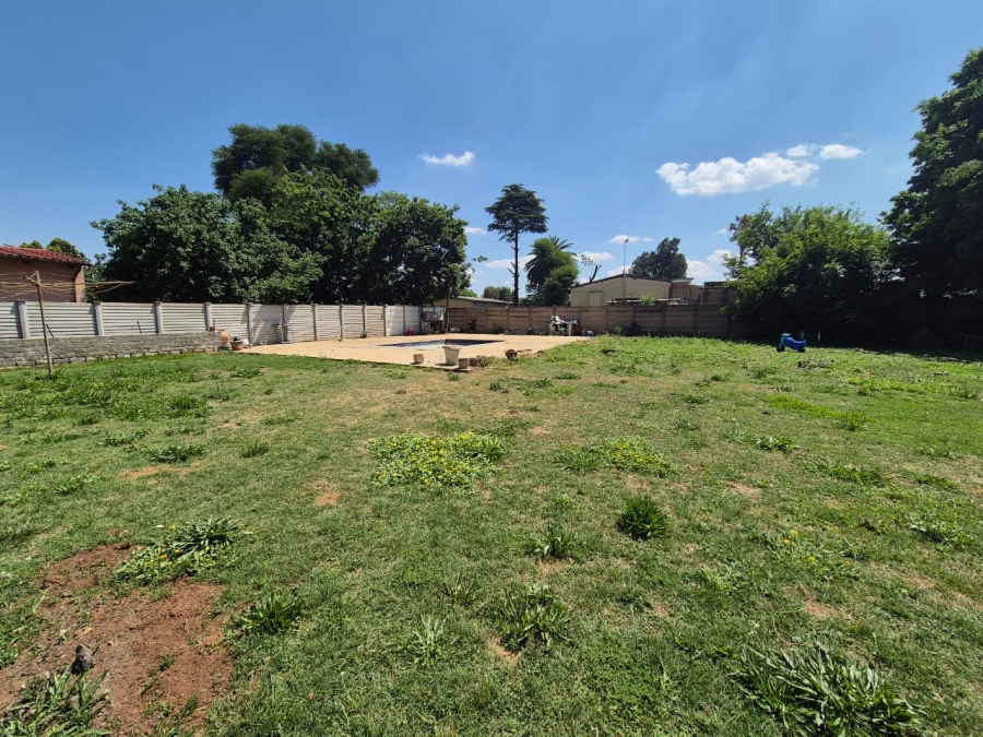 4 Bedroom Property for Sale in Sonland Park Gauteng
